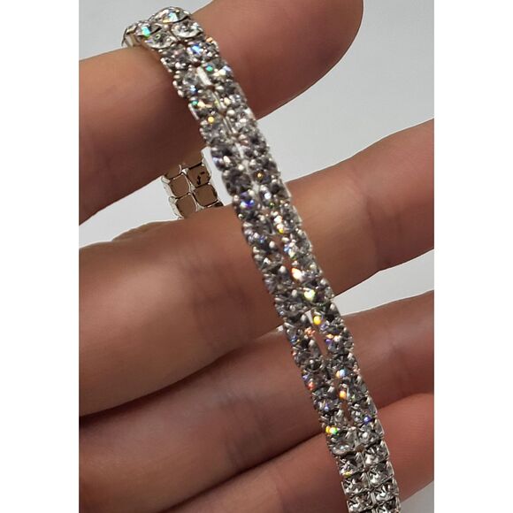 Stretchy Mossanite Bracelet 7in Glamor Sparkly